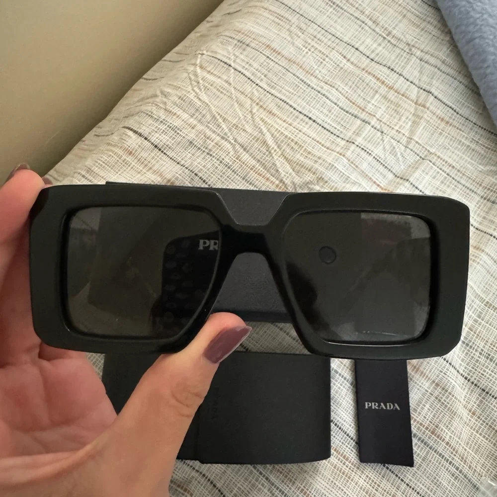 Prada Sunglasses - Picture 4 of 6